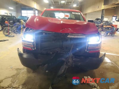 Piąte zdjęcie samochodu w środku: 2017 CHEVROLET SILVERADO K1500 VIN:1GCVKNEC8HZ159629 - miniatura