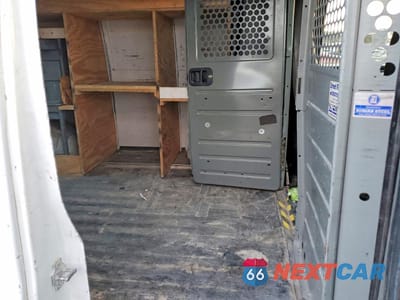 Zdjęcie 11 z 13 samochodu: 2011 CHEVROLET EXPRESS 2500 UTILITY / SERVICE VAN VIN:1GCWGFCA0B1127602 - miniatura