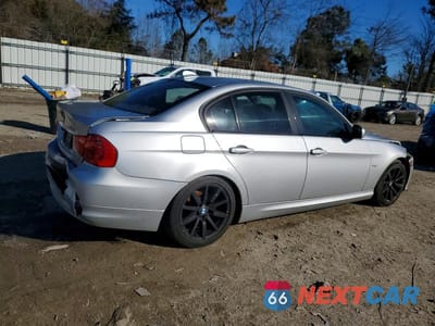 Trzecie zdjęcie samochodu z tyłu: 2009 BMW 328 I SULEV VIN:WBAPH57599NM32279 - miniatura