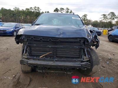 Piąte zdjęcie samochodu w środku: 2022 CHEVROLET TAHOE C1500 LS VIN:1GNSCMKD1NR121007 - miniatura