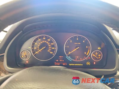 Zdjęcie 9 z 13 samochodu: 2014 BMW X5 XDRIVE35D VIN:5UXKS4C58E0C06838 - miniatura