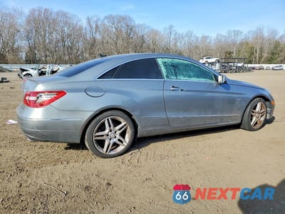 Trzecie zdjęcie samochodu z tyłu: 2012 MERCEDES-BENZ E 350 VIN:WDDKJ5KB4CF132980 - miniatura
