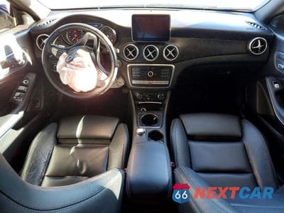Zdjęcie 8 z 11 samochodu: 2017 MERCEDES-BENZ CLA 250 VIN:WDDSJ4EB9HN454730 - miniatura