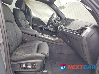 Zdjęcie 7 z 13 samochodu: 2024 BMW X7 XDRIVE40I VIN:5UX23EM07R9S36448 - miniatura