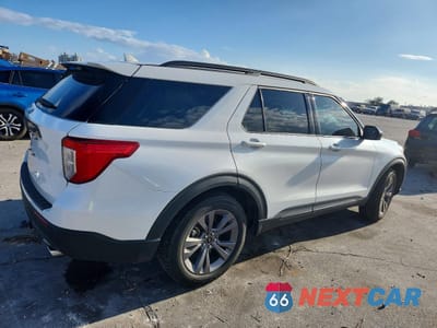 Trzecie zdjęcie samochodu z tyłu: 2024 FORD EXPLORER XLT VIN:1FMSK7DH6RGA10267 - miniatura