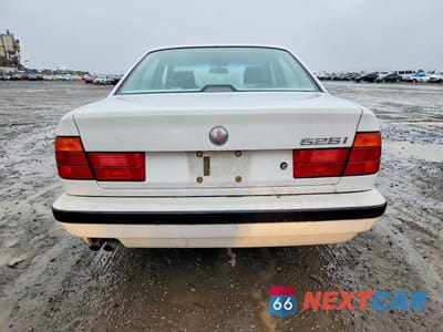 Zdjęcie 6 z 11 samochodu: 1995 BMW 525 I AUTOMATIC VIN:WBAHD6324SGK52977 - miniatura