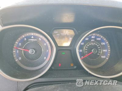 Zdjęcie 9 z 14 samochodu: 2013 HYUNDAI ELANTRA GLS VIN:KMHDH4AE8DU706509 - miniatura