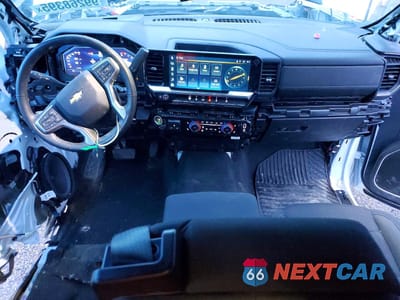 Zdjęcie 8 z 14 samochodu: 2025 CHEVROLET SILVERADO K2500 HEAVY DUTY LT VIN:1GC4KNEY4SF253216 - miniatura