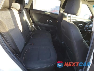 Zdjęcie 10 z 12 samochodu: 2017 KIA SOUL + VIN:KNDJP3A55H7448037 - miniatura