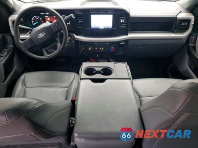 Zdjęcie 8 z 13 samochodu: 2023 FORD F350 SUPER DUTY VIN:1FT8W3BA9PEE03786 - miniatura