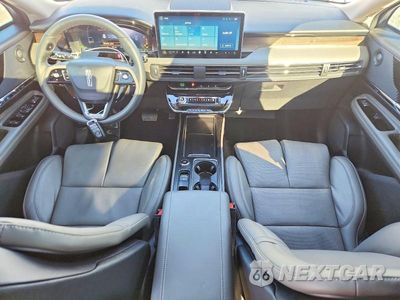Zdjęcie 8 z 12 samochodu: 2025 LINCOLN CORSAIR GRAND TOURING VIN:5LMTJ5DZ1SUL20576 - miniatura