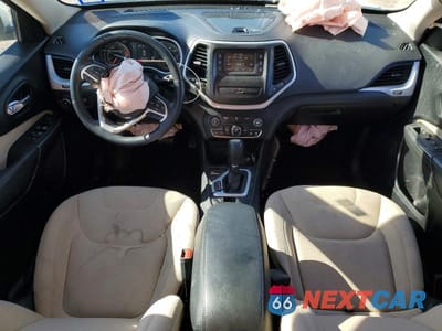 Zdjęcie 8 z 13 samochodu: 2017 JEEP CHEROKEE VIN:1C4PJLCB0HW526650 - miniatura
