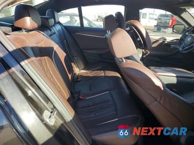 Zdjęcie 10 z 11 samochodu: 2021 BMW 530 XI VIN:WBA13BJ03MCF31090 - miniatura