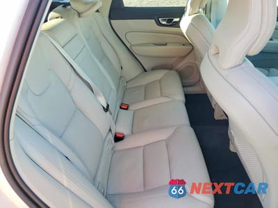 Zdjęcie 11 z 13 samochodu: 2021 VOLVO XC60 T5 INSCRIPTION VIN:YV4102DL7M1886528 - miniatura