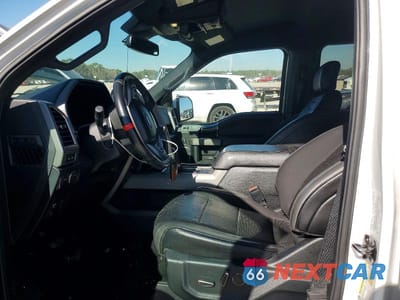 Zdjęcie 7 z 12 samochodu: 2019 FORD F150 RAPTOR VIN:1FTFW1RG9KFD17791 - miniatura