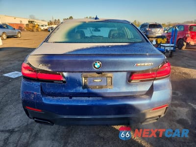 Zdjęcie 6 z 12 samochodu: 2023 BMW M550XI VIN:WBA13BK00PCM25650 - miniatura
