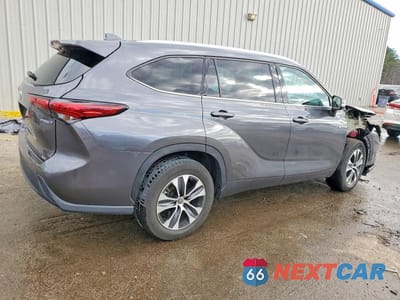 Trzecie zdjęcie samochodu z tyłu: 2021 TOYOTA HIGHLANDER VIN:5TDGARAH5MS507029 - miniatura