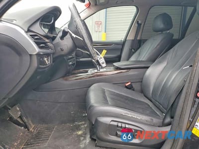 Zdjęcie 7 z 12 samochodu: 2016 BMW X5 SDRIVE35I VIN:5UXKR2C5XG0H42872 - miniatura