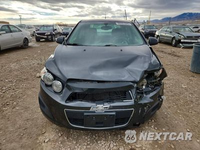 Piąte zdjęcie samochodu w środku: 2014 CHEVROLET SONIC LT VIN:1G1JC5SH3E4172298 - miniatura