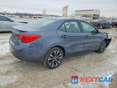 Trzecie zdjęcie samochodu z tyłu: 2017 TOYOTA COROLLA L VIN:5YFBURHE8HP589236 - miniatura