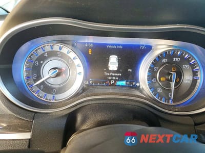 Zdjęcie 9 z 12 samochodu: 2016 CHRYSLER 300 LIMITED VIN:2C3CCAAG0GH206693 - miniatura