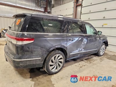 Trzecie zdjęcie samochodu z tyłu: 2023 LINCOLN NAVIGATOR L RESERVE VIN:5LMJJ3LG9PEL13310 - miniatura
