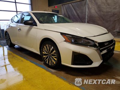 Czwarte zdjęcie samochodu z boku: 2025 NISSAN ALTIMA SV VIN:1N4BL4DV0SN309377 - miniatura
