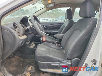Zdjęcie 7 z 13 samochodu: 2018 NISS VERSA S VIN:3N1CN7AP0JL839768 - miniatura