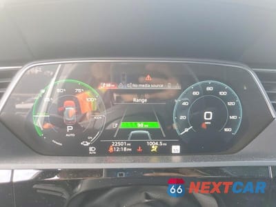 Zdjęcie 9 z 12 samochodu: 2022 AUDI E-TRON PREMIUM PLUS VIN:WA1LAAGEXNB040609 - miniatura