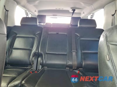 Zdjęcie 10 z 13 samochodu: 2019 CHEVROLET SUBURBAN C1500 LT VIN:1GNSCHKC6KR201509 - miniatura