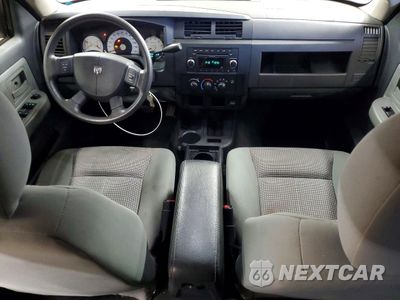 Zdjęcie 8 z 13 samochodu: 2011 DODGE DAKOTA SLT VIN:1D7RE3GK1BS606325 - miniatura