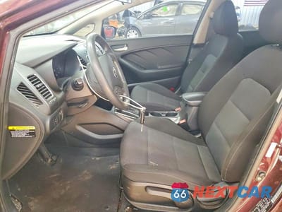 Zdjęcie 7 z 12 samochodu: 2018 KIA FORTE LX VIN:3KPFK4A75JE258840 - miniatura