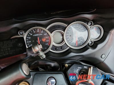 Zdjęcie 7 z 9 samochodu: 2008 SUZUKI GSX1300 R VIN:JS1GX72AX82108449 - miniatura