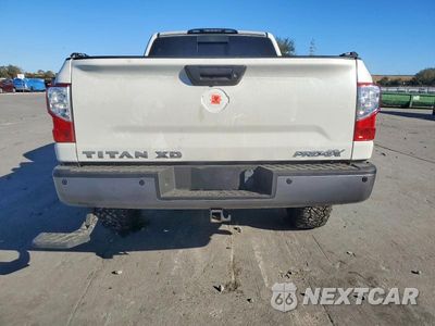 Zdjęcie 6 z 11 samochodu: 2018 NISSAN TITAN XD SL VIN:1N6AA1F44JN521855 - miniatura