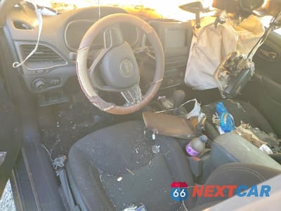 Zdjęcie 8 z 14 samochodu: 2019 JEEP CHEROKEE LATITUDE VIN:1C4PJLCX4KD128694 - miniatura