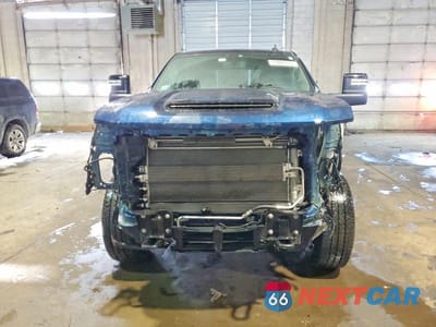 Piąte zdjęcie samochodu w środku: 2022 CHEVROLET SILVERADO K2500 HEAVY DUTY LT VIN:1GC4YNEY2NF237518 - miniatura