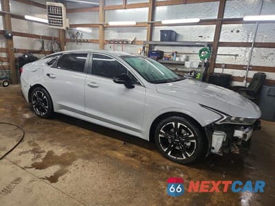 Czwarte zdjęcie samochodu z boku: 2024 KIA K5 GT LINE VIN:5XXG64J21RG254980 - miniatura