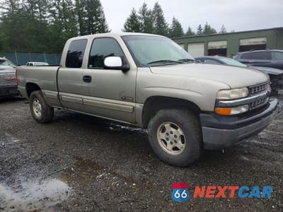 Czwarte zdjęcie samochodu z boku: 2000 CHEVROLET SILVERADO K1500 VIN:1GCEK19T9YE150562 - miniatura