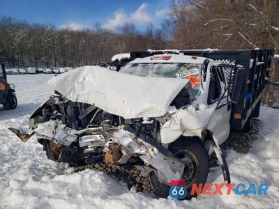 2003 CHEVROLET SILVERADO FLATBED TRUCK 1GBJC34U03E304919 - główne zdjęcie licytacji z USA - miniatura