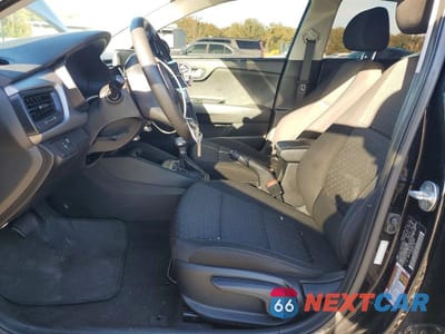 Zdjęcie 7 z 12 samochodu: 2021 KIA RIO LX VIN:3KPA24AD0ME366383 - miniatura