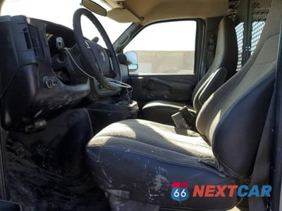 Zdjęcie 7 z 12 samochodu: 2014 CHEV EXPRESS G2500 VIN:1GCWGFCG6E1139116 - miniatura