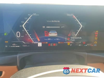 Zdjęcie 9 z 12 samochodu: 2025 BMW 330I VIN:3MW69CW06S8F32366 - miniatura