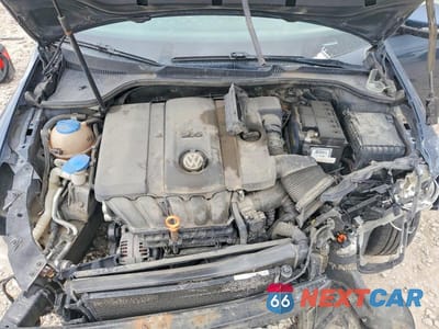 Zdjęcie 11 z 12 samochodu: 2011 VOLKSWAGEN GOLF VIN:WVWBB7AJ1BW218726 - miniatura