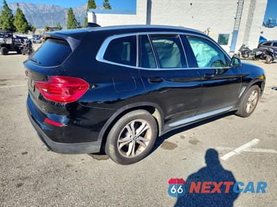 Trzecie zdjęcie samochodu z tyłu: 2020 BMW X3 SDRIVE30I VIN:5UXTY3C09LLE55257 - miniatura