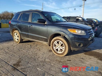 Czwarte zdjęcie samochodu z boku: 2012 HYUNDAI SANTA FE GLS VIN:5XYZGDAB9CG098129 - miniatura