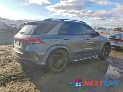 Trzecie zdjęcie samochodu z tyłu: 2021 MERCEDES-BENZ GLE 63 AMG 4MATIC VIN:4JGFB8KB2MA278539 - miniatura