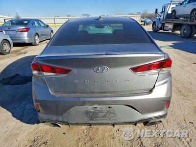 Zdjęcie 6 z 12 samochodu: 2018 HYUNDAI SONATA SPORT VIN:5NPE34AF5JH687441 - miniatura