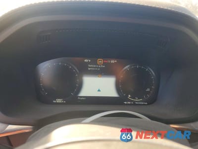 Zdjęcie 9 z 11 samochodu: 2021 VOLVO XC60 T5 R-DESIGN VIN:YV4102DM1M1846647 - miniatura