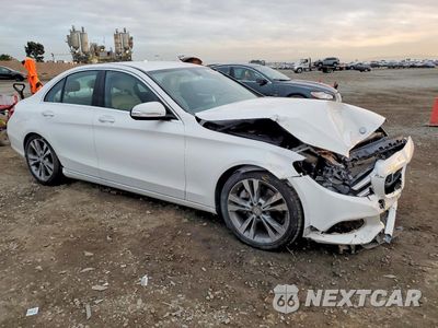 Czwarte zdjęcie samochodu z boku: 2015 MERCEDES-BENZ C 300 VIN:55SWF4JB3FU057639 - miniatura