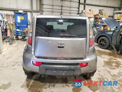 Zdjęcie 6 z 12 samochodu: 2011 KIA SOUL + VIN:KNDJT2A29B7238074 - miniatura